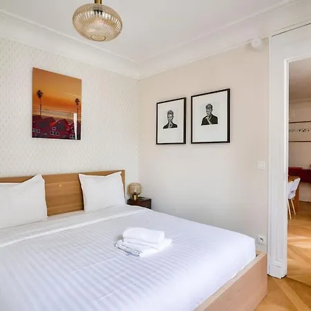 Apartment Superbe A 2 Min A Pied De La Station De Metro