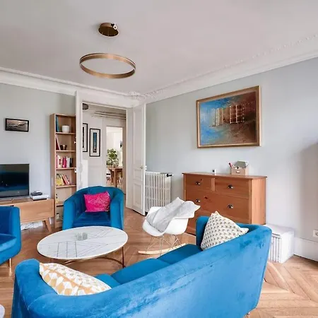 Apartment Superbe A 2 Min A Pied De La Station De Metro